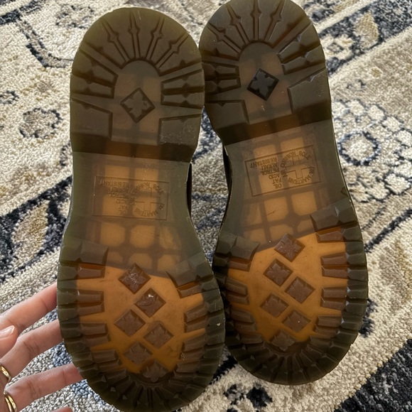 Dr Martens Brown Leather Boots with Fur Lining - Picture 5 of 6